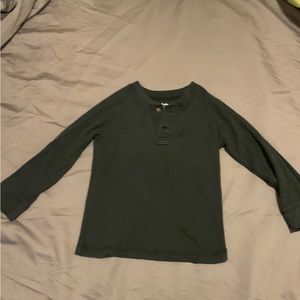 Long sleeve black waffle shirt 5T
